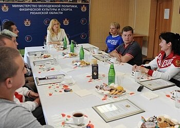 Рязанское минспорта отметило победивших на соревнованиях паралимпийцев
